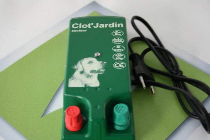 Electrificateur de cloture électrique Clotseul 12 VIC sur cloturelec